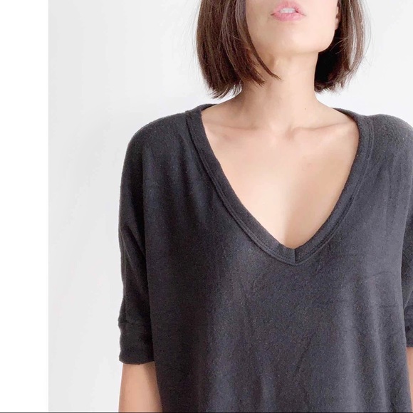 Super Comfy Dolman V neck Oversized top - Picture 5 of 8